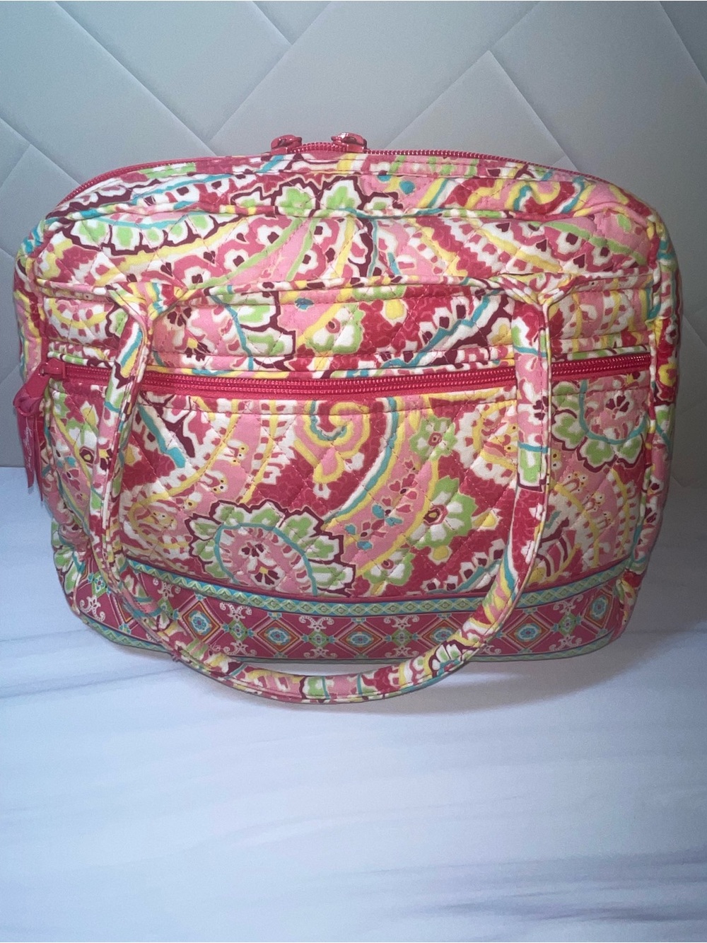 Vera Bradley Bowler Purse in Capri Melon - great condition - Picture 2 of 10